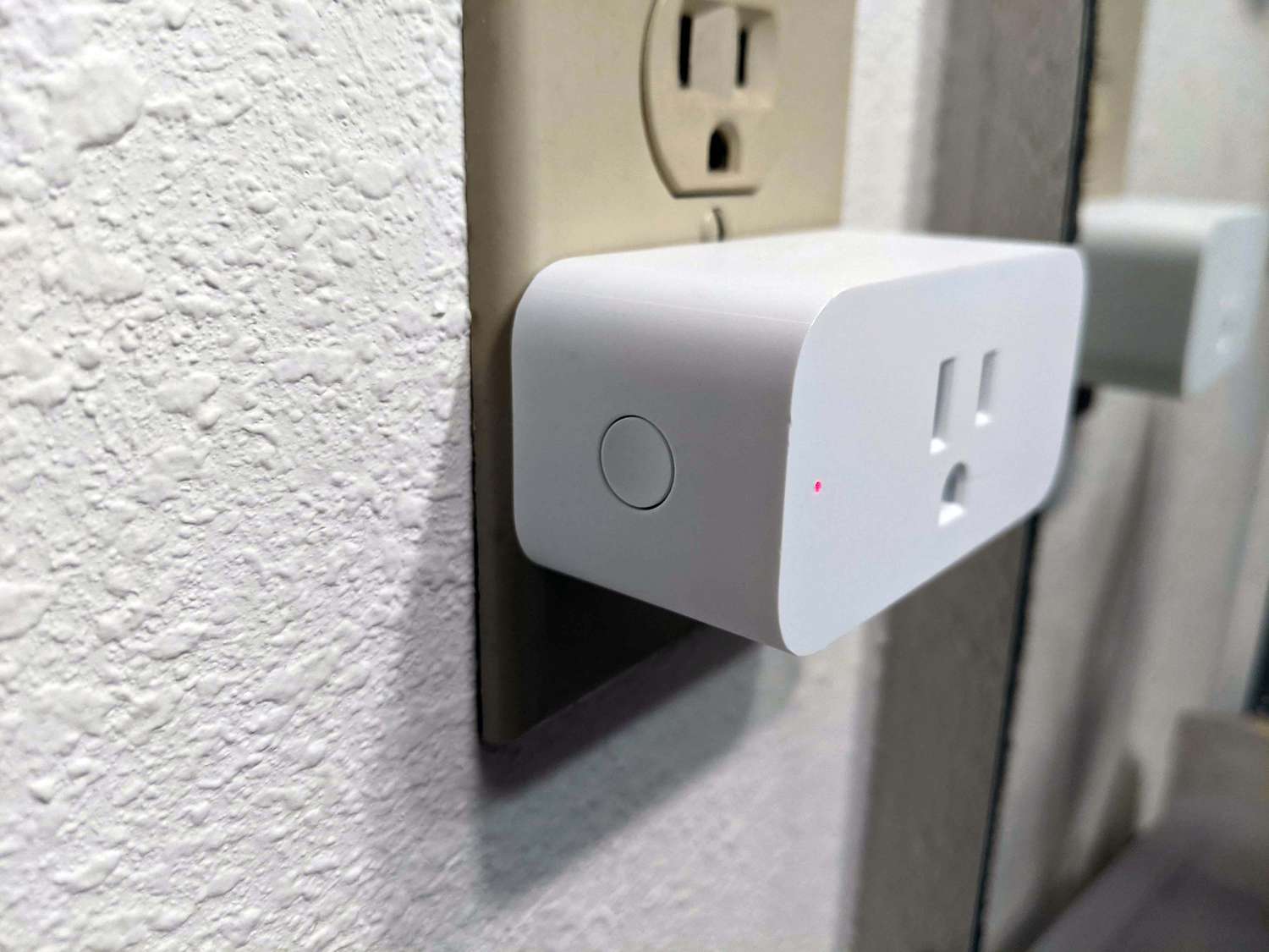 Alexa Plug Blinking Red