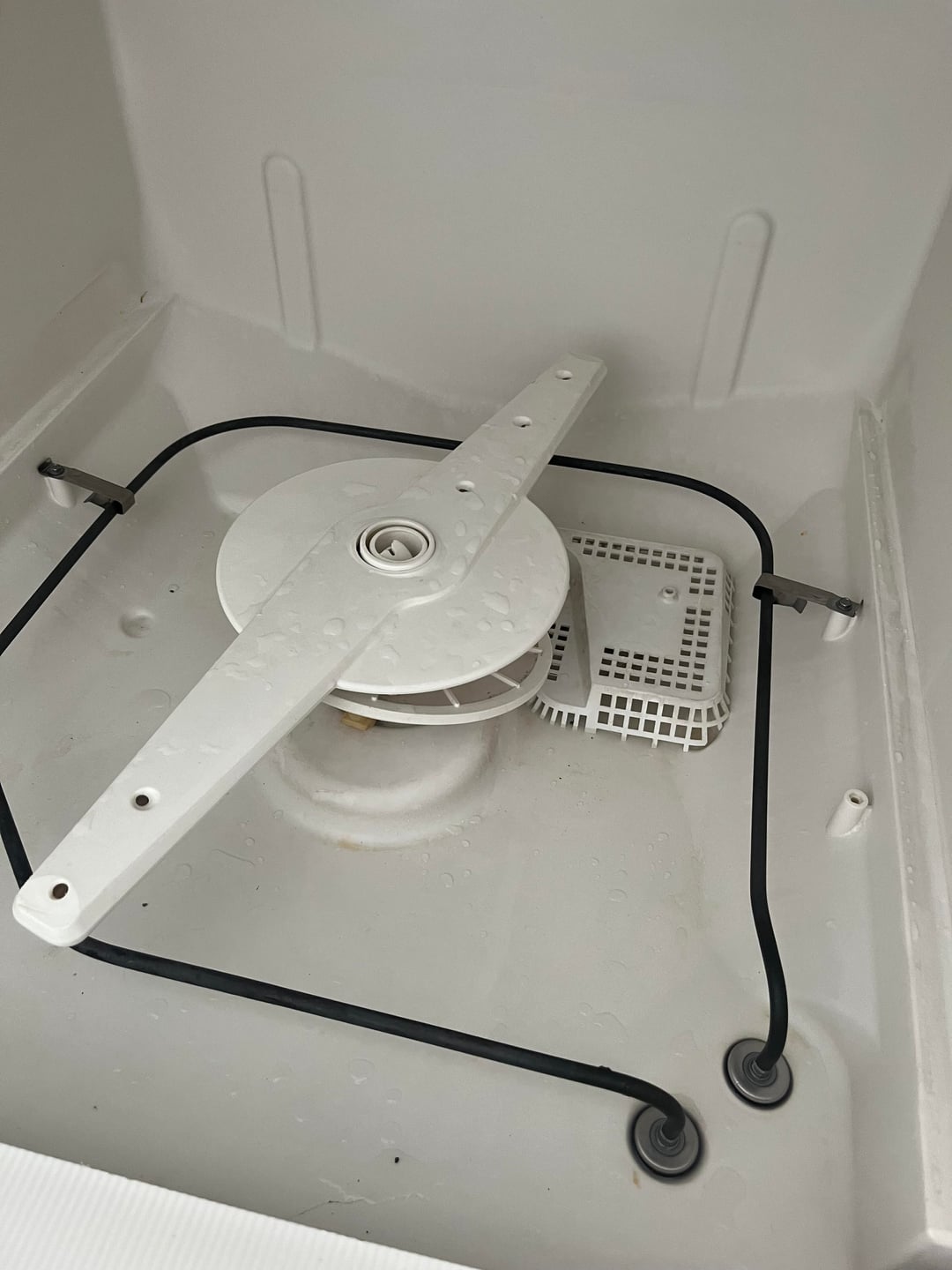 Hotpoint Dishwasher Not Draining