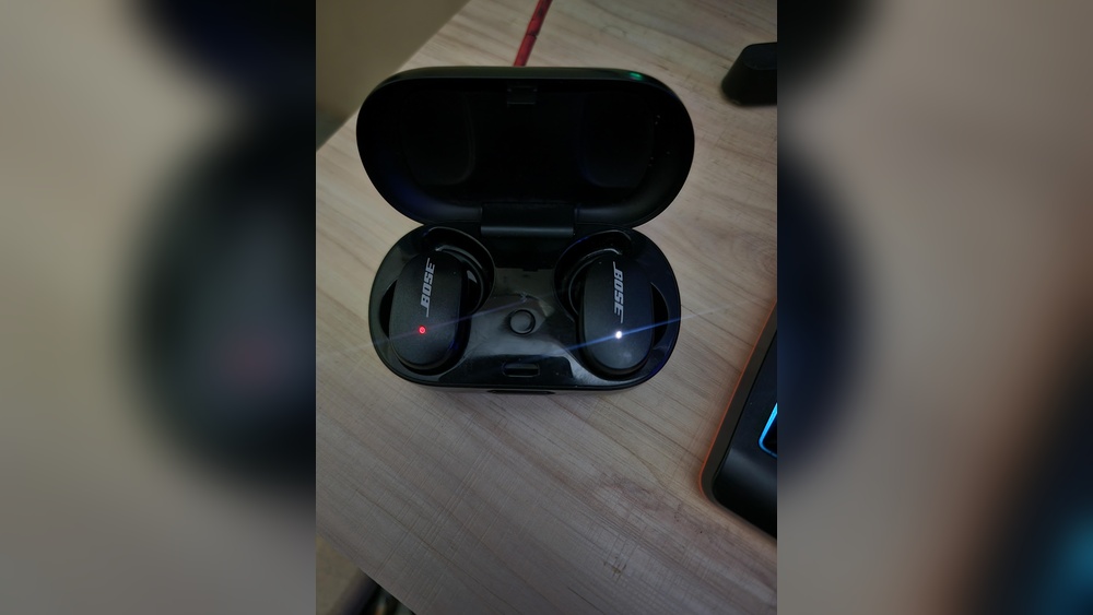 Bose Headphones Blinking Red And White