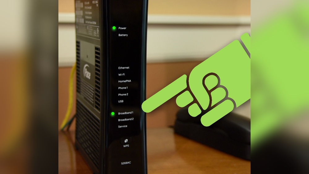 Broadband Light Blinking Green