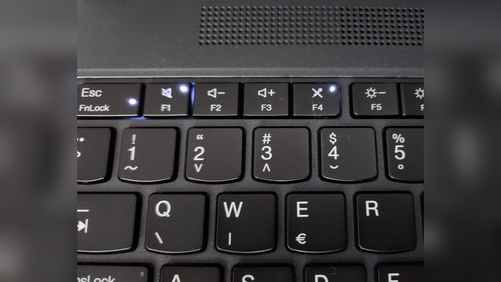 Esc F1 F4 Blinking Lenovo