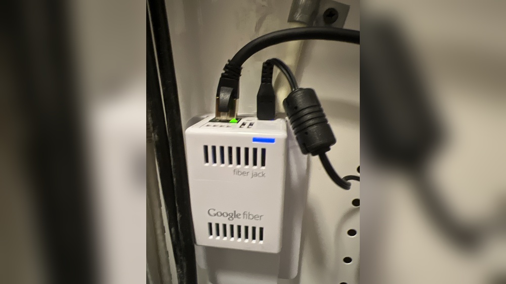 Google Fiber Jack Blinking Red