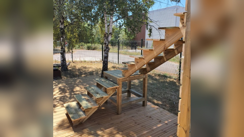 How To Build A Stair Landing For A Deck