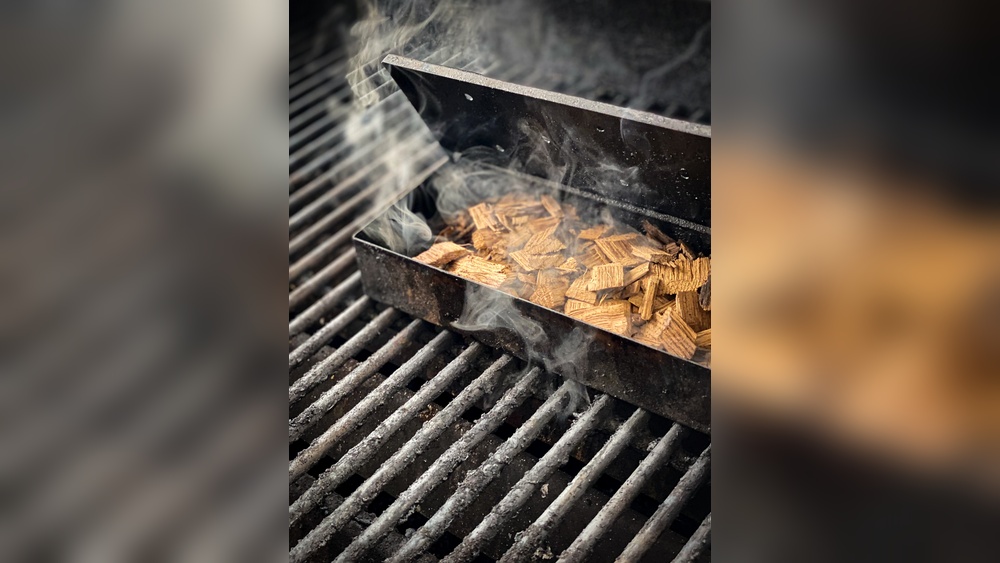 How To Use Wood Chips In A Smoker Box