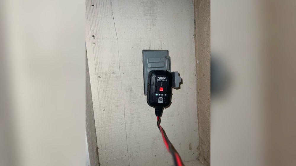 Noco Genius 1 Blinking Red