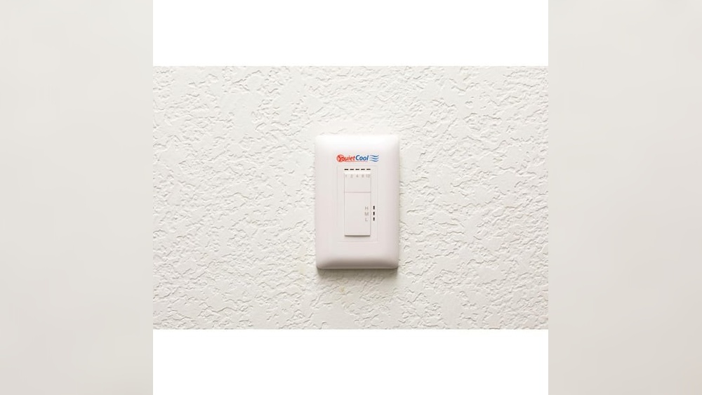 Quiet Cool Remote Blinking