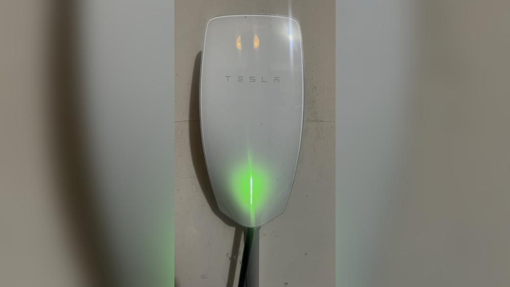 Tesla Charger Blinking Green