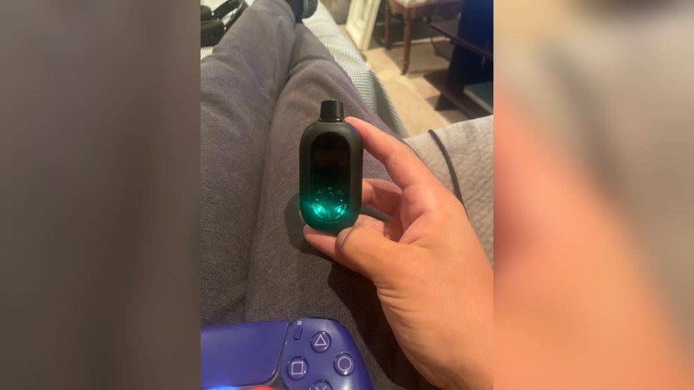 Torch Pebble Blinking Green